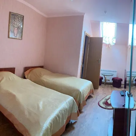 атлант Hotel *